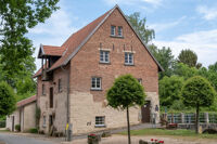 Ein/Mehrfamilienhaus in 54484 Maring-Noviand, Am Honigberg